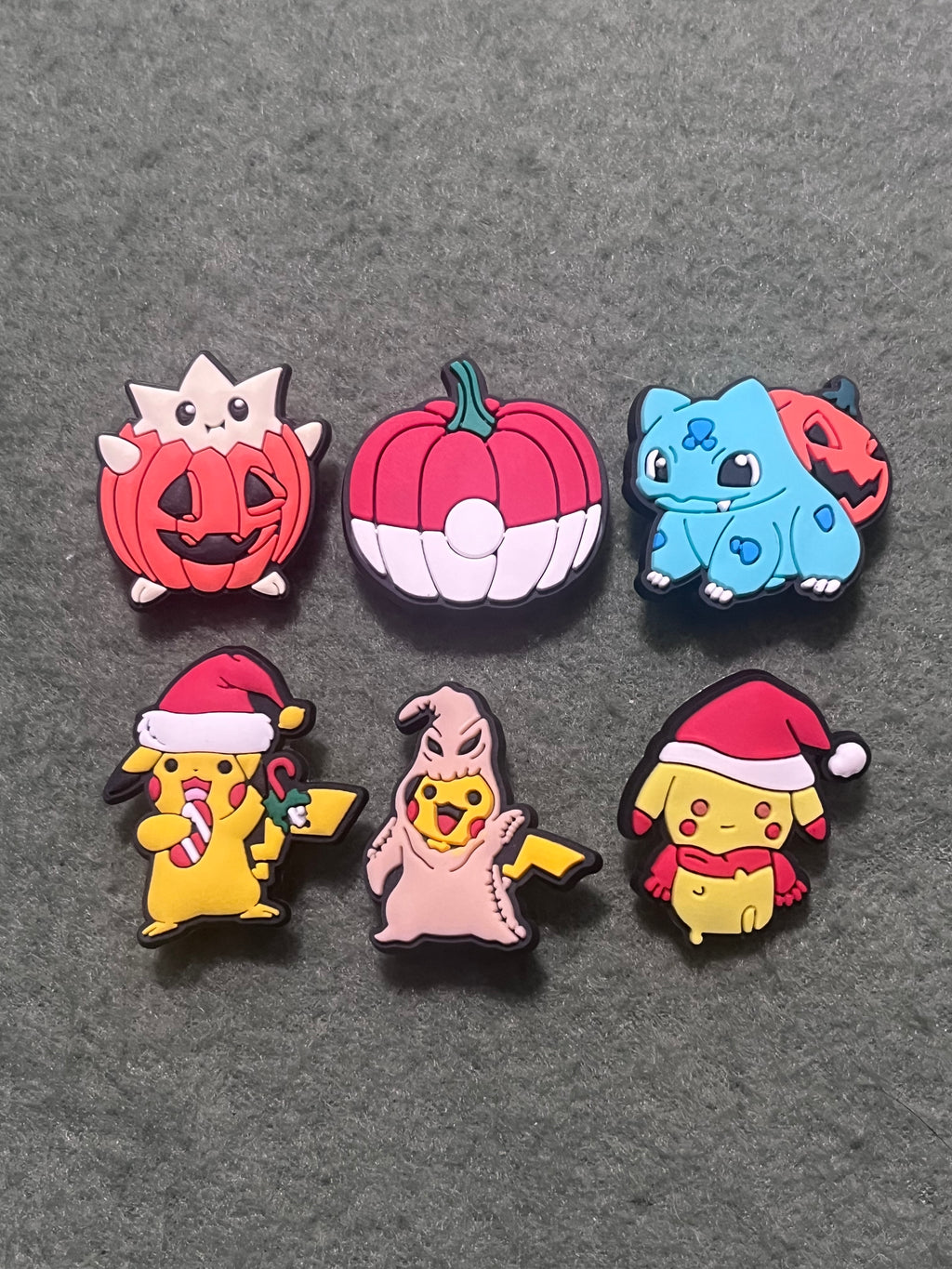 Holiday Catch Shoe Charms